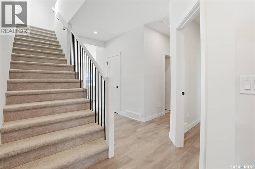 211 Amisk WAY — photo 3 of 40