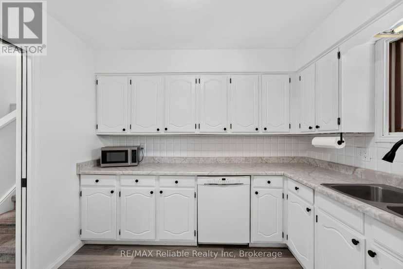 17 Suncoast Drive W — photo 14 of 40