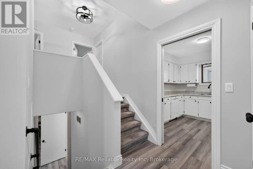 17 Suncoast Drive W — photo 15 of 40