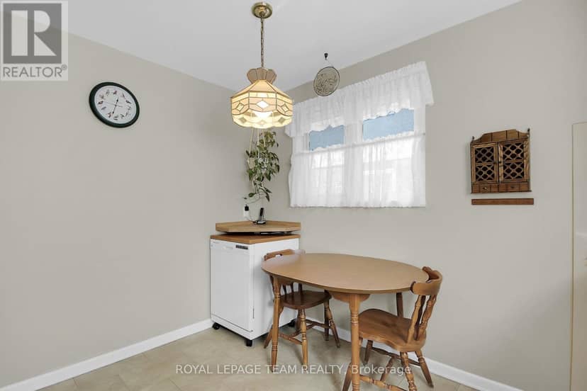 962 Dynes Road — photo 13 of 28