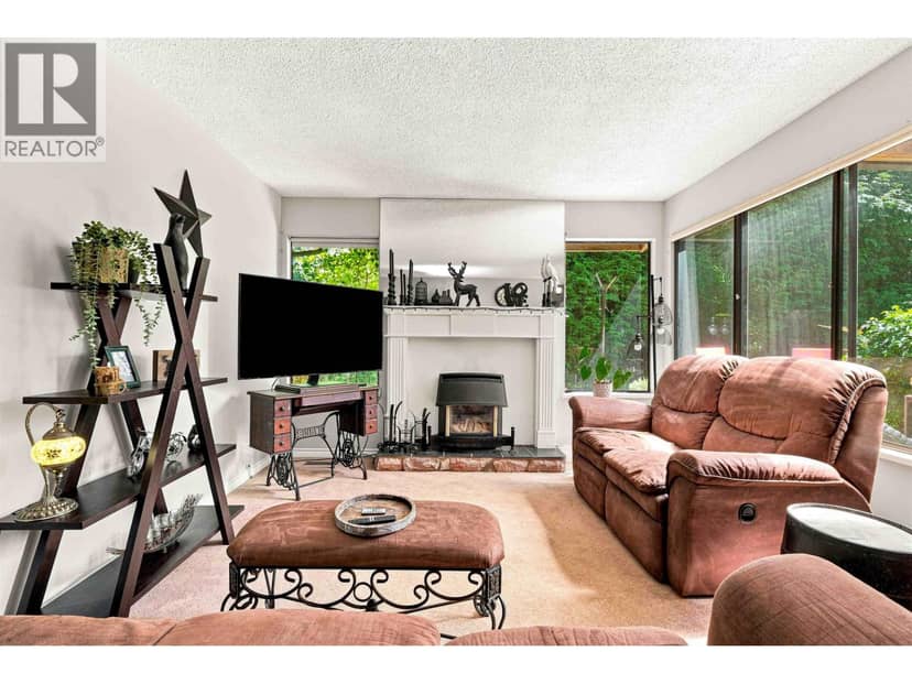 4698 GARDEN GROVE DRIVE, Burnaby, photo 6