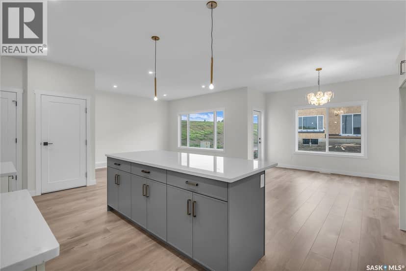 207 Amisk WAY — photo 10 of 40