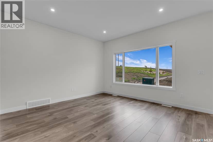 207 Amisk WAY — photo 15 of 40