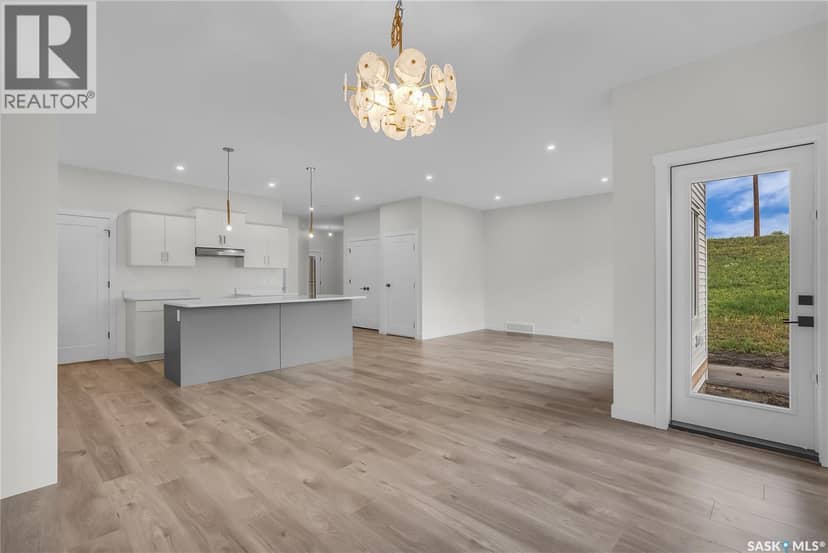 207 Amisk WAY — photo 18 of 40