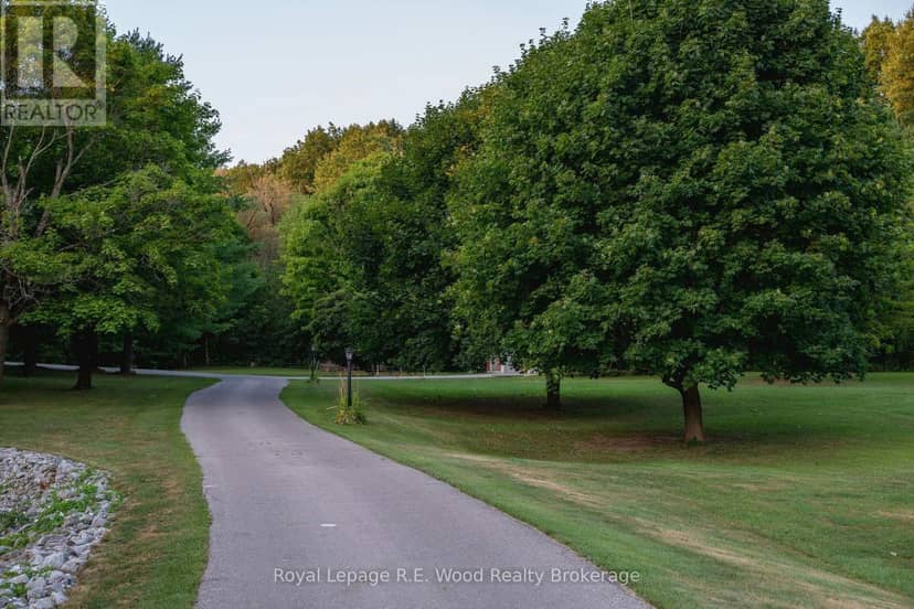 7335 Pack Road, London South, photo 5