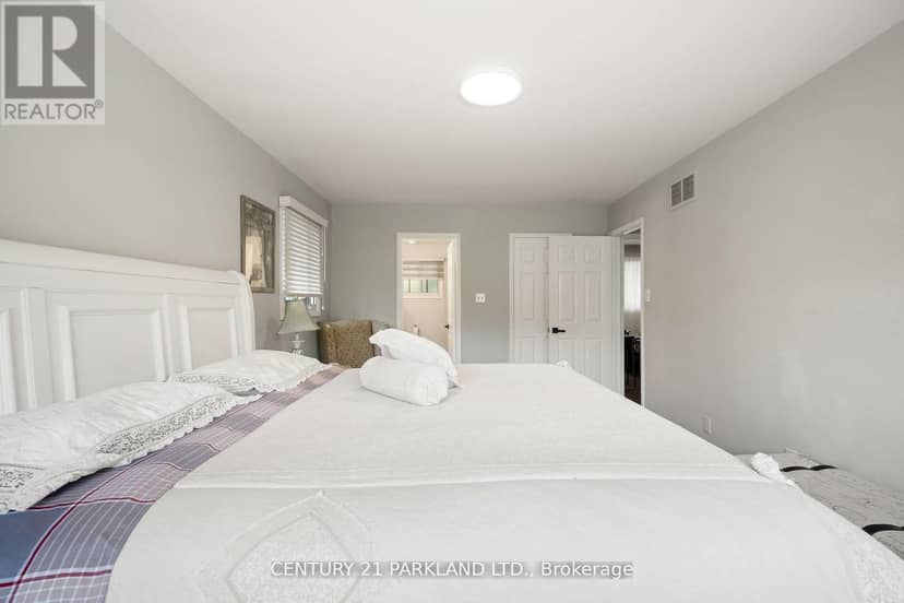 87 Bonacres Avenue — photo 13 of 40