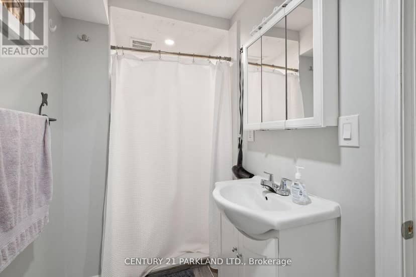 87 Bonacres Avenue — photo 23 of 40
