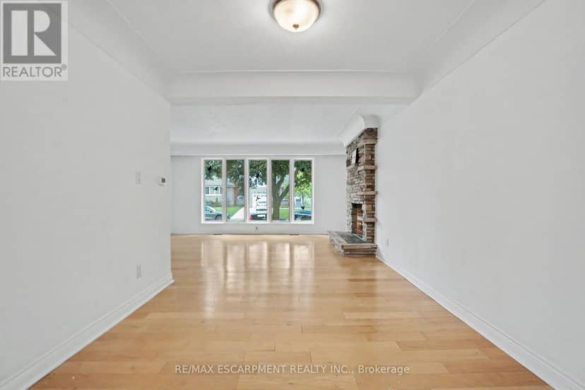 100 Hardale Crescent — photo 13 of 36