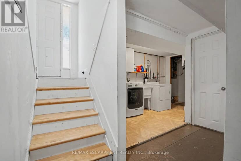 100 Hardale Crescent — photo 27 of 36