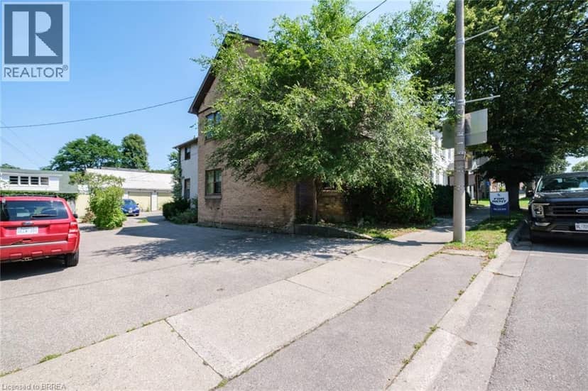 212-218 DALHOUSIE Street — photo 17 of 40