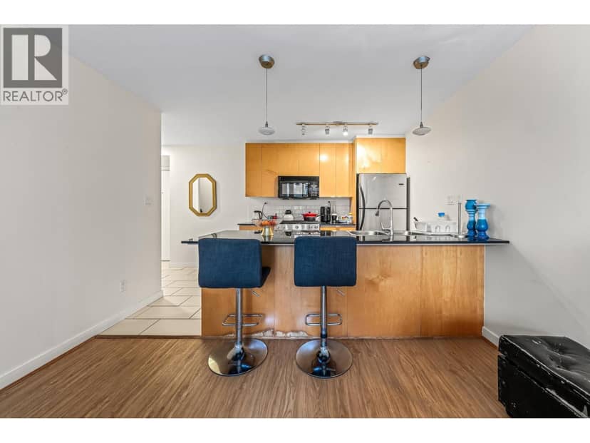 305 989 BEATTY STREET, Vancouver, photo 5