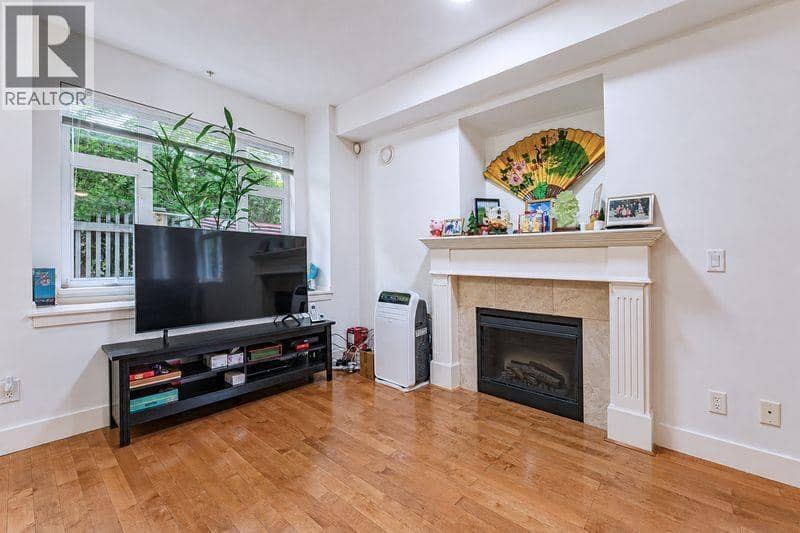 306 4468 ALBERT STREET, Burnaby, photo 5