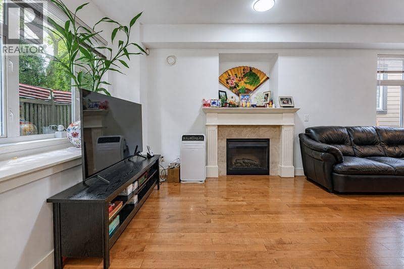 306 4468 ALBERT STREET, Burnaby, photo 6