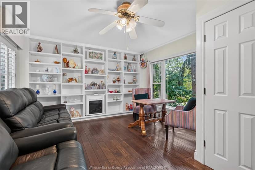 935 Bartlet — photo 11 of 40