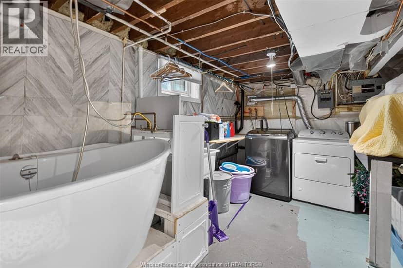 935 Bartlet — photo 33 of 40