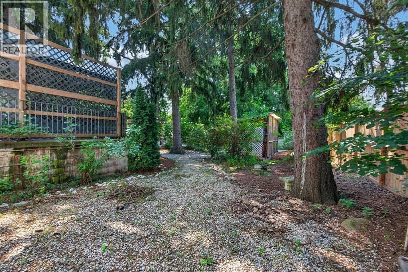 935 Bartlet — photo 40 of 40