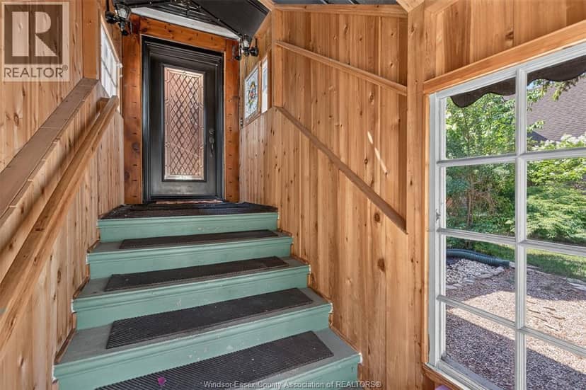 935 Bartlet — photo 6 of 40