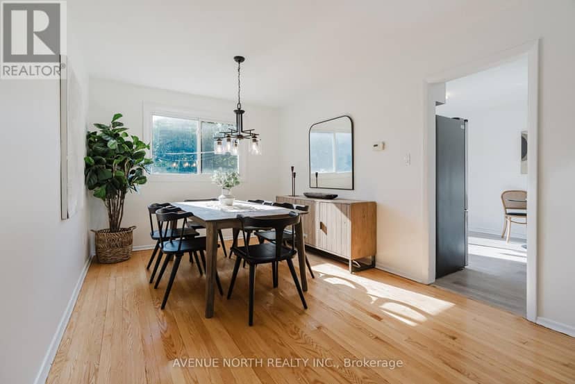 2732-2730 Colman Street — photo 13 of 40