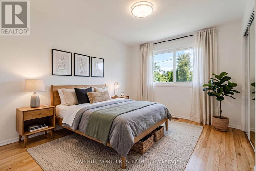 2732-2730 Colman Street — photo 35 of 40