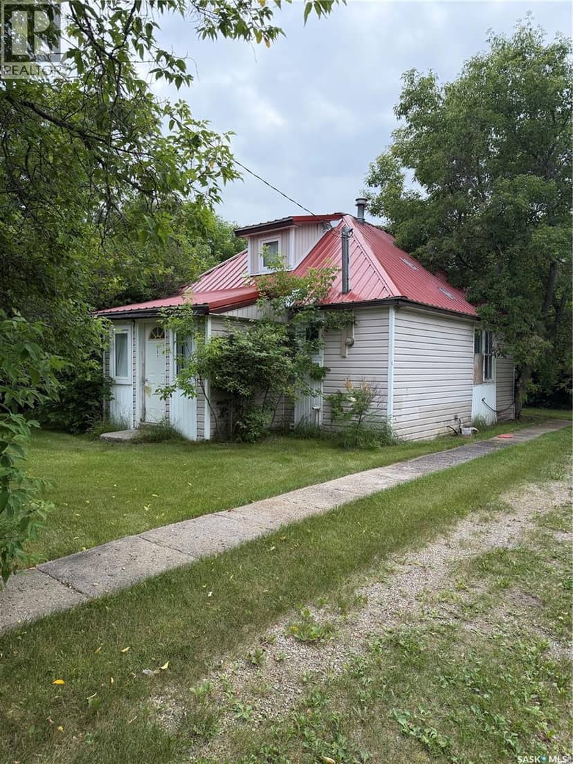 301 Elizabeth STREET — photo 1 of 13