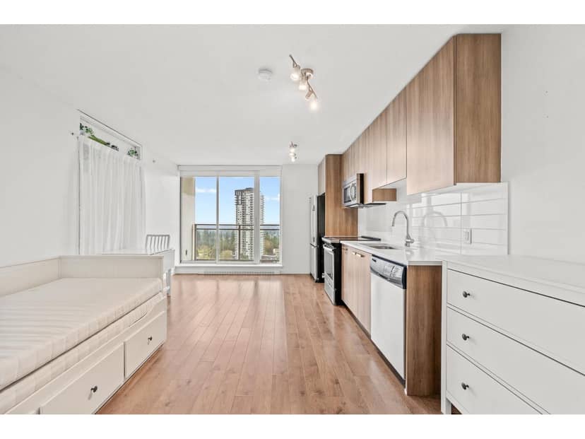 2511 13325 102A AVENUE, Surrey, photo 3