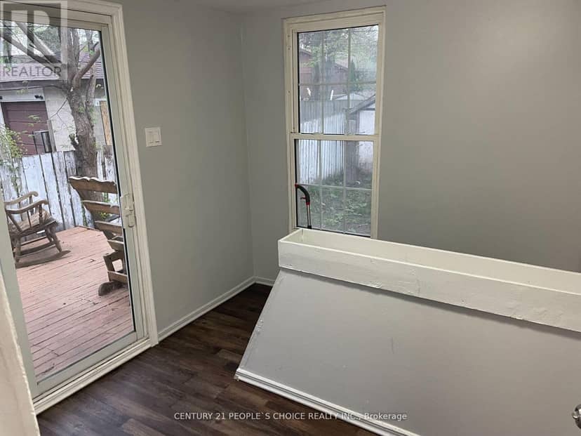 986 Bridge Avenue — photo 2 of 7