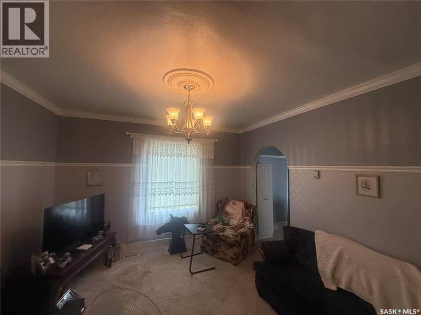 381 Main STREET — photo 11 of 35