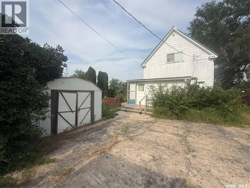 381 Main STREET, Bengough, photo 2