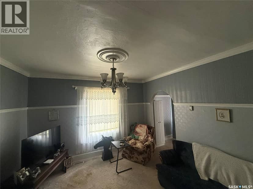381 Main STREET — photo 9 of 35