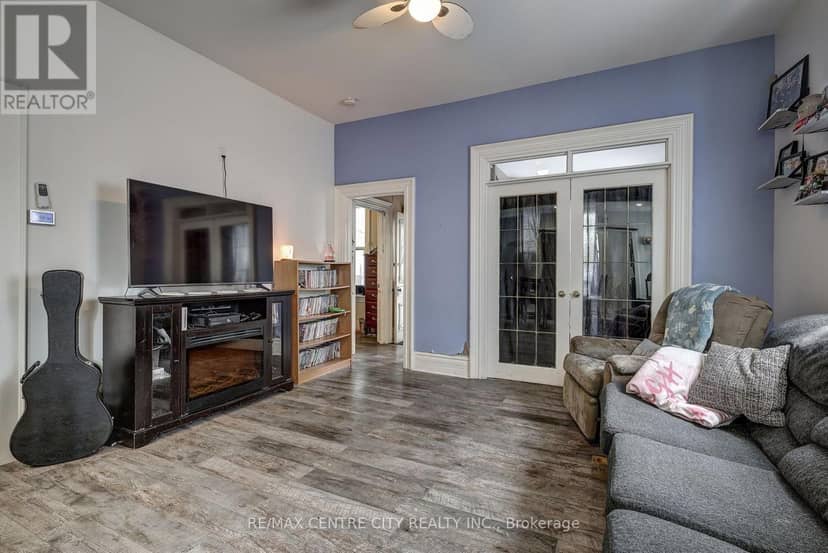 88 Flora Street — photo 16 of 35