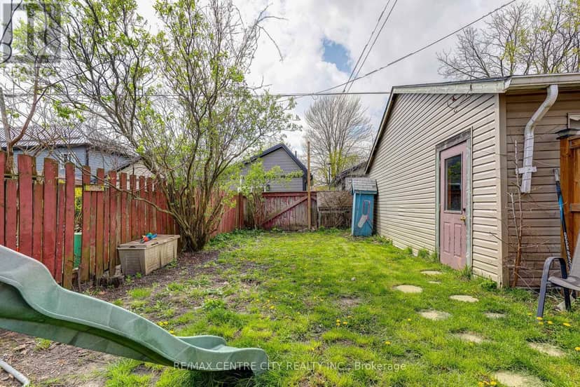 88 Flora Street — photo 32 of 35