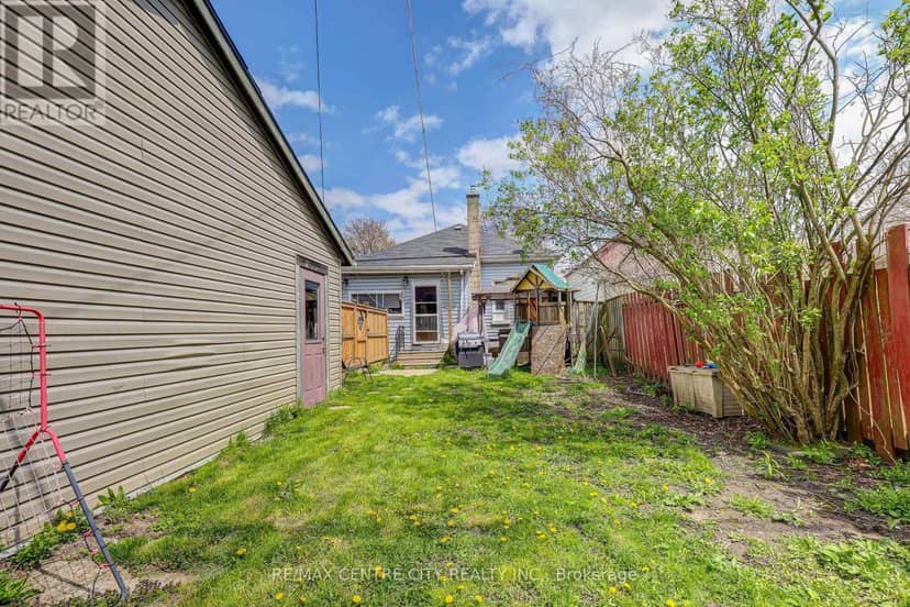 88 Flora Street — photo 33 of 35