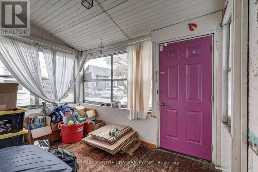 88 Flora Street — photo 7 of 35