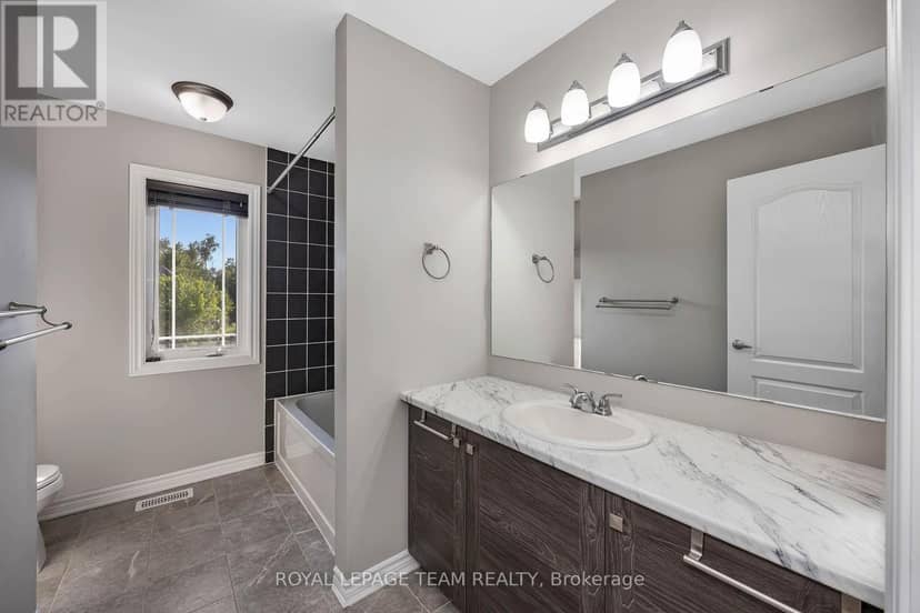 3209 Harvester Crescent — photo 30 of 40