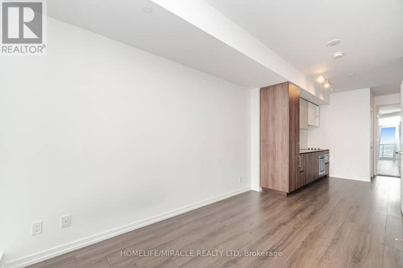 3907 - 7890 Jane Street — photo 16 of 40