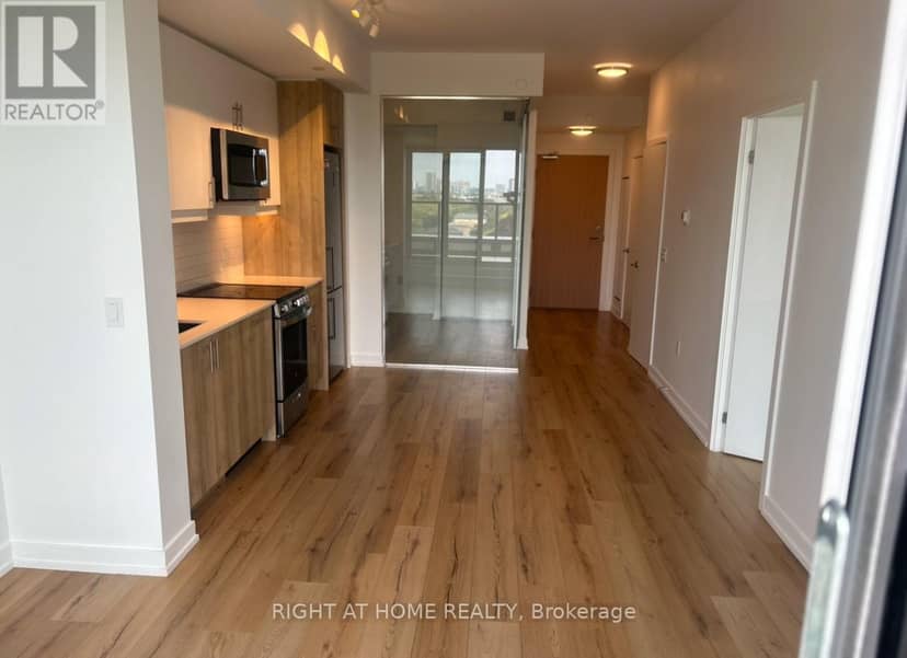 704 - 1195 The Queensway — photo 7 of 19