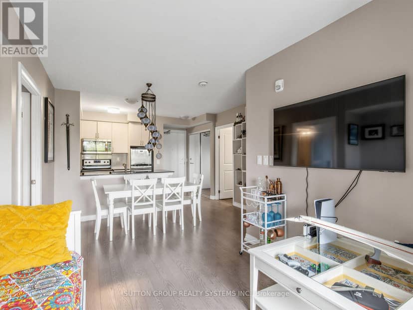 502 - 741 Sheppard Avenue W — photo 11 of 28