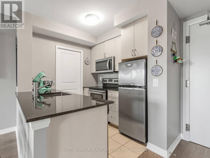 502 - 741 Sheppard Avenue W — photo 4 of 28