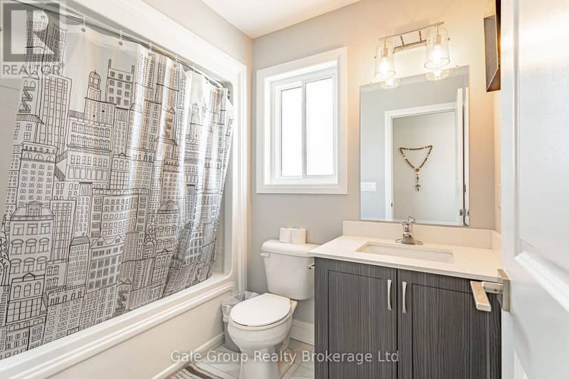 38 Amber Street — photo 20 of 40