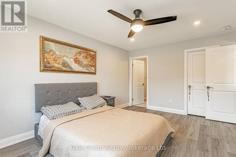 38 Amber Street — photo 24 of 40