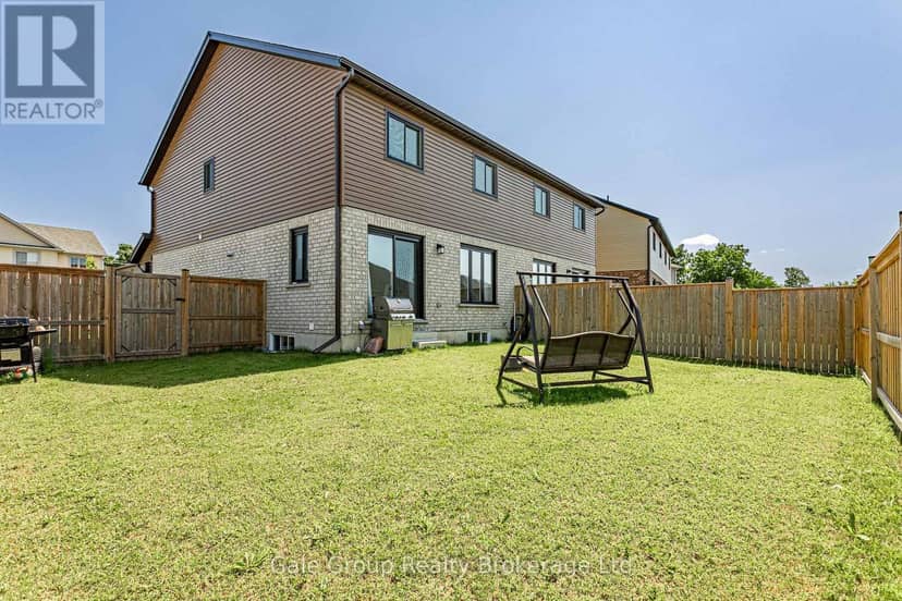38 Amber Street — photo 30 of 40
