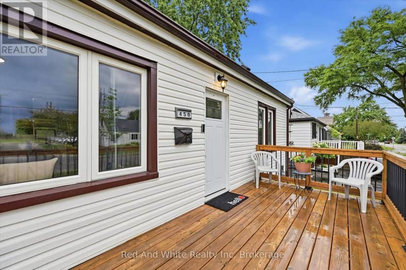 450 East 42nd Street, Hamilton, photo 3