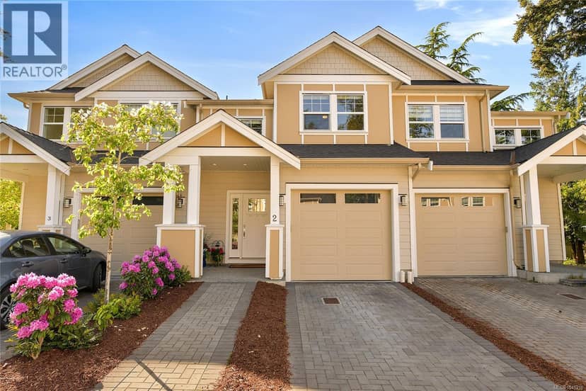 2 4487 WILKINSON Rd, Saanich