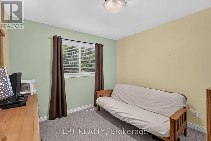 7806 Alfred Crescent — photo 19 of 40