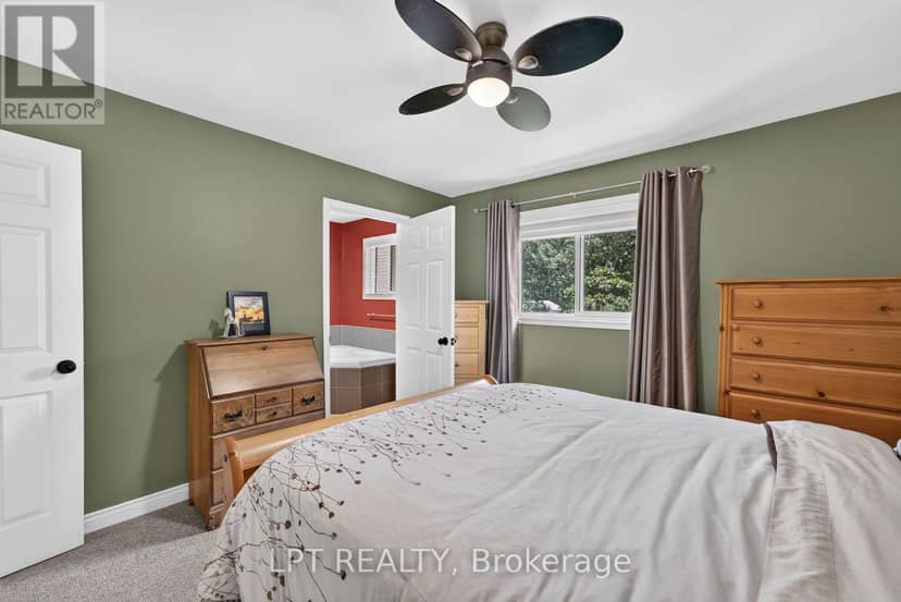 7806 Alfred Crescent — photo 26 of 40