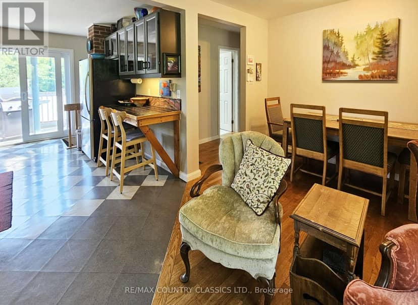 888 Wilno South Road S — photo 11 of 40
