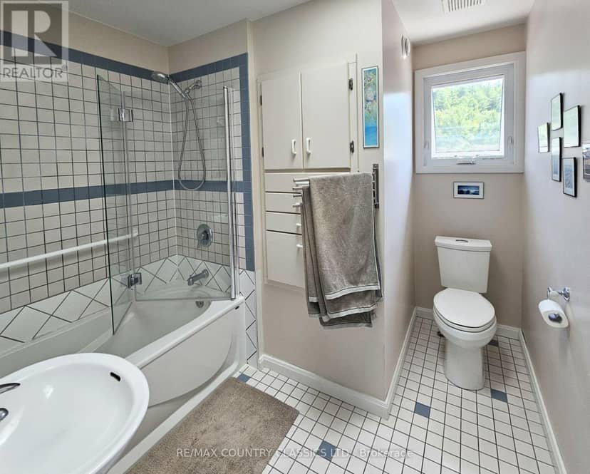 888 Wilno South Road S — photo 14 of 40