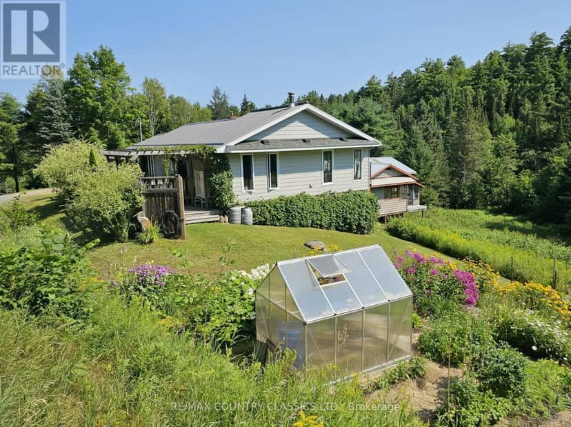 888 Wilno South Road S, Madawaska Valley, photo 2