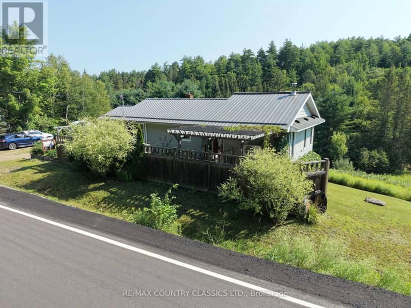 888 Wilno South Road S, Madawaska Valley, photo 3