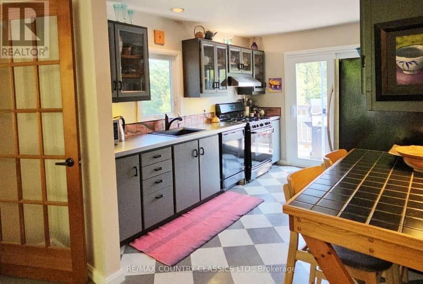 888 Wilno South Road S, Madawaska Valley, photo 8